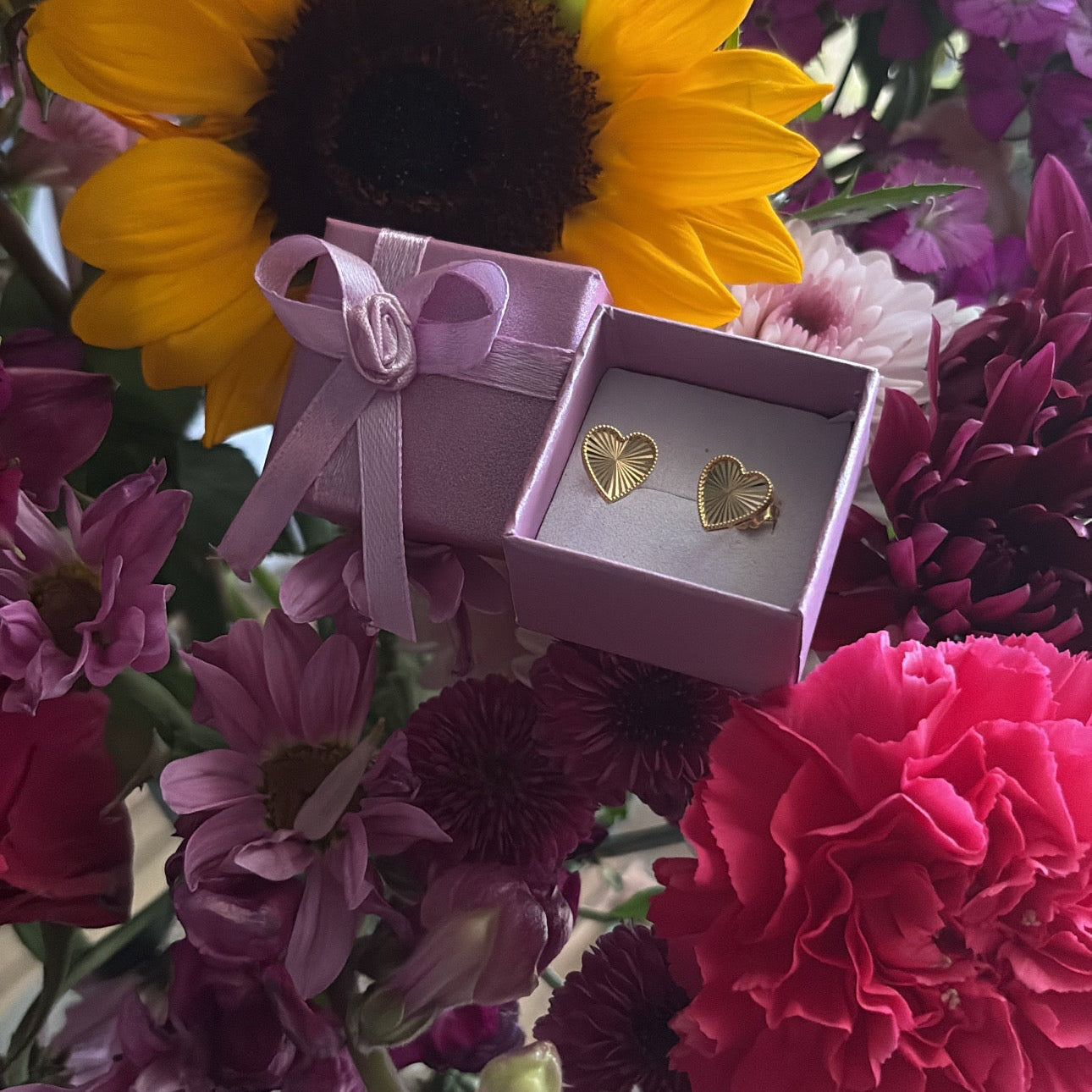 14k Heart earrings